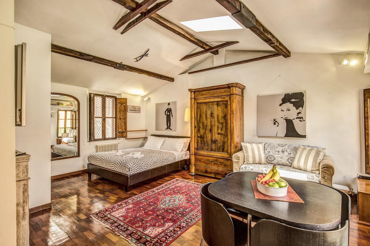 רומא Homehouse Garofano - Rione Monti - Colosseum מראה חיצוני תמונה