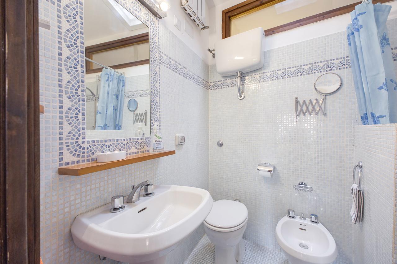רומא Homehouse Garofano - Rione Monti - Colosseum מראה חיצוני תמונה